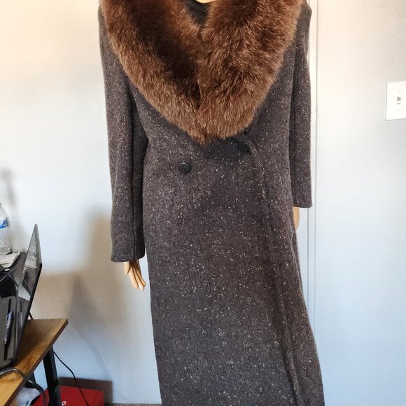 #729 Wool/fox fur coat - Picture 3 of 7